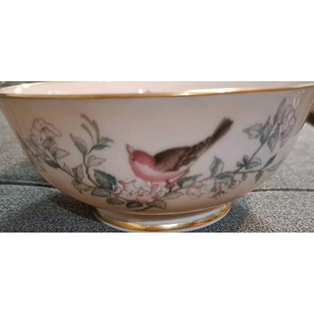 Lenox "Serenade "Round Ivory 24K Gold Lenox Small Bowl- 5.25"In Dimensions